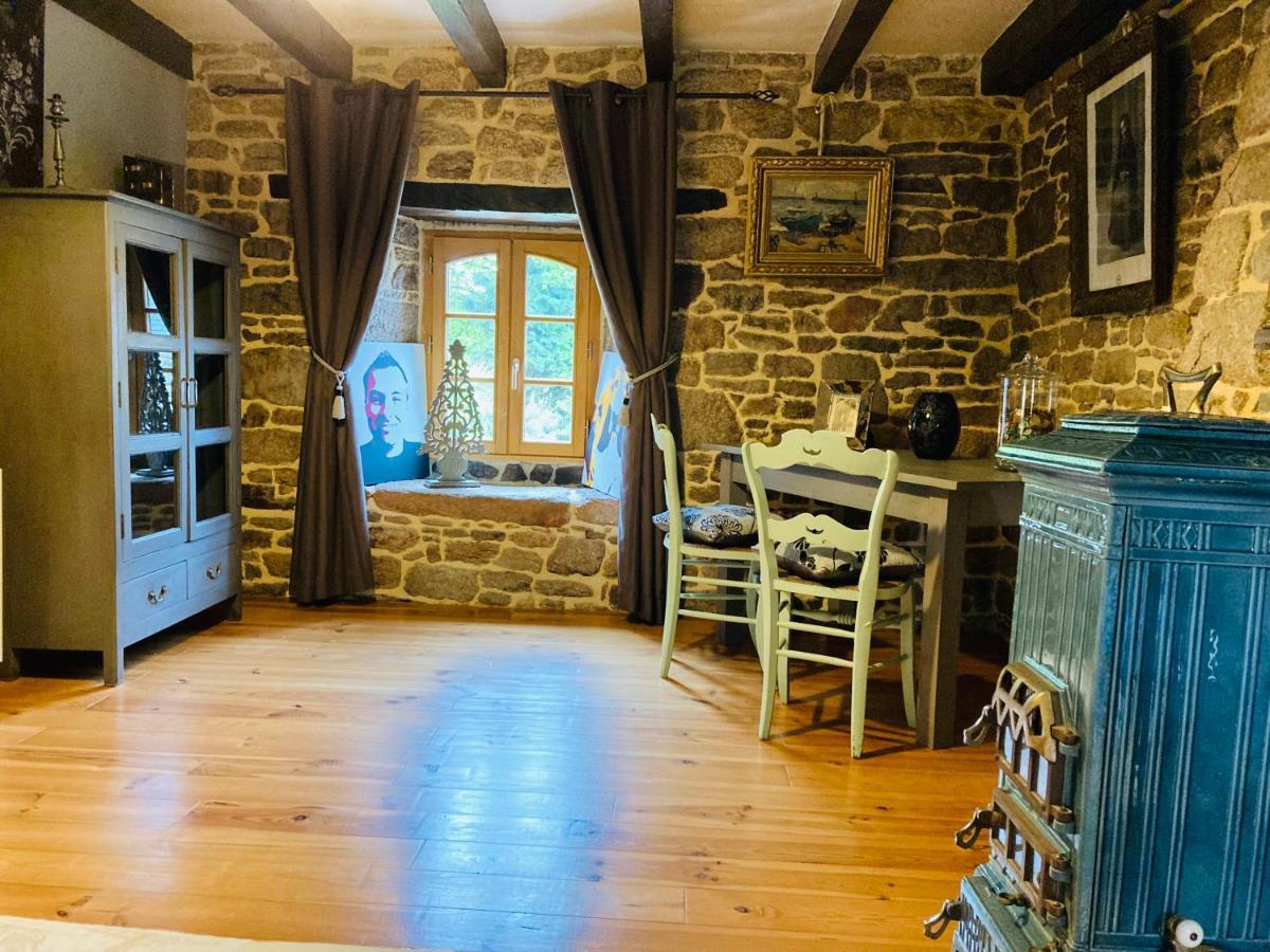Maison De Caractere Datant De 1739 Quistinic Buitenkant foto